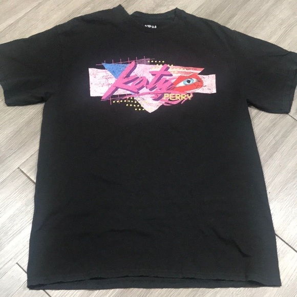Katy Perry “Witness the Tour” Screen Print Double Sided Distressed T-Shirt - Picture 1 of 8